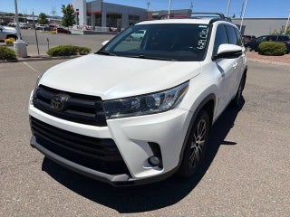 2017 Toyota Highlander SE