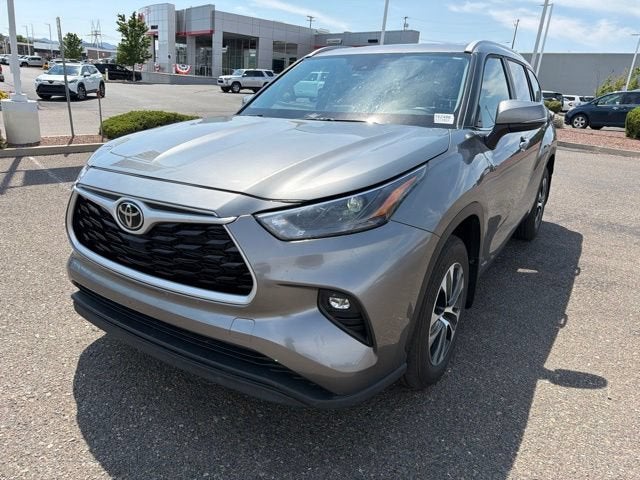 2026 Toyota Highlander Hybrid XLE