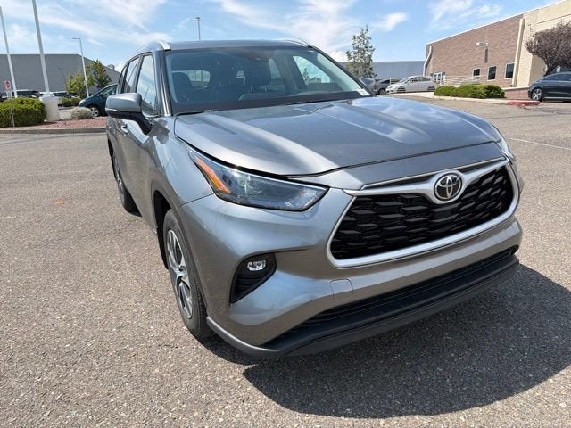 2026 Toyota Highlander Hybrid XLE