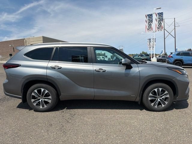 2026 Toyota Highlander Hybrid XLE