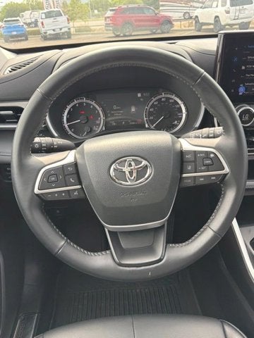 2025 Toyota Highlander XLE
