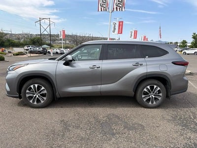 2025 Toyota Highlander XLE