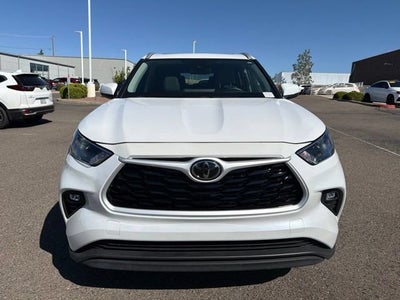 2025 Toyota Highlander XLE