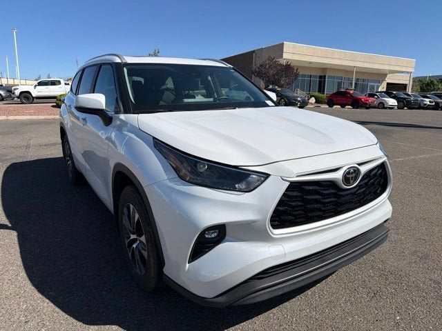 2025 Toyota Highlander XLE