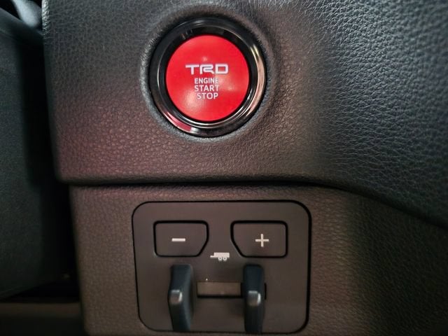 2025 Toyota Tundra 4WD SR5