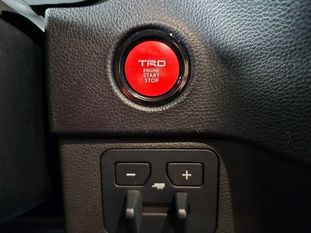 2025 Toyota Tundra 4WD SR5