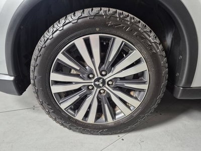 2020 Mitsubishi Outlander SE