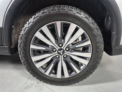 2020 Mitsubishi Outlander SE