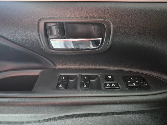 2020 Mitsubishi Outlander SE