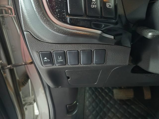 2020 Mitsubishi Outlander SE