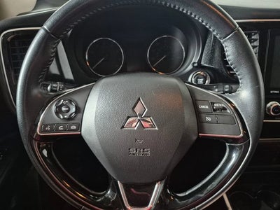 2020 Mitsubishi Outlander SE