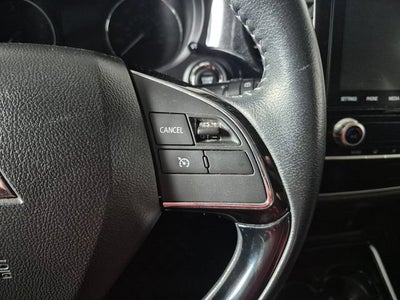 2020 Mitsubishi Outlander SE
