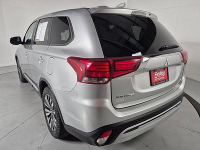2020 Mitsubishi Outlander SE