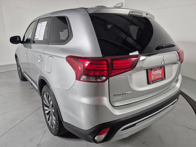 2020 Mitsubishi Outlander SE