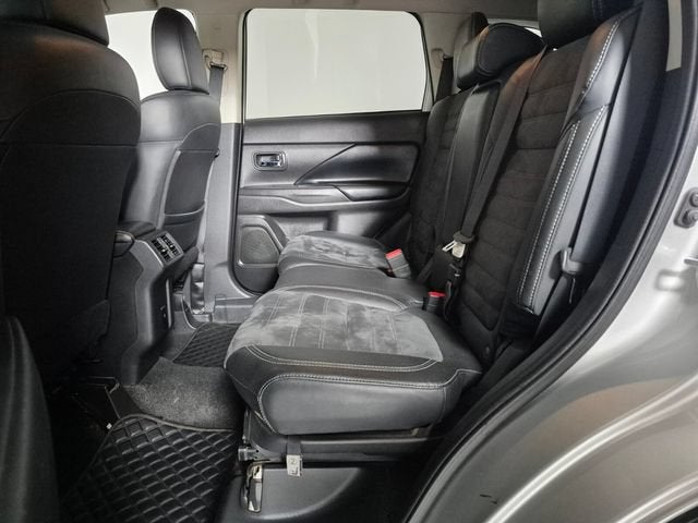 2020 Mitsubishi Outlander SE