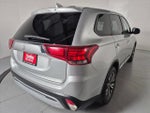 2020 Mitsubishi Outlander SE