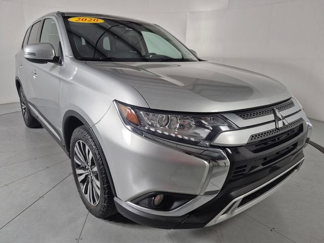 2020 Mitsubishi Outlander SE