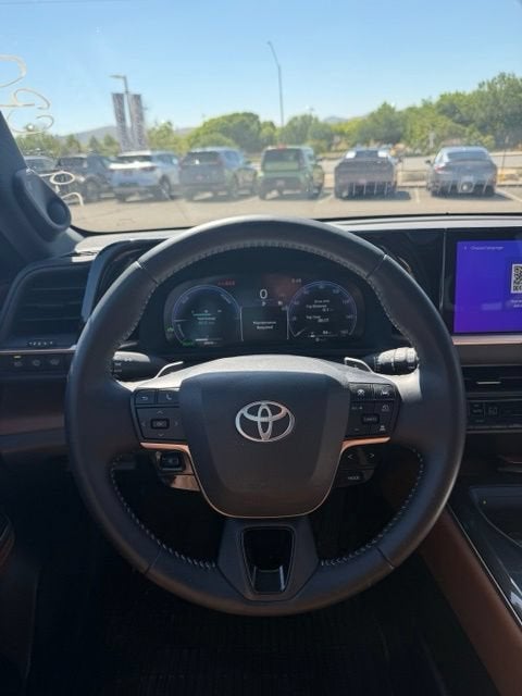 2025 Toyota Crown Signia Limited