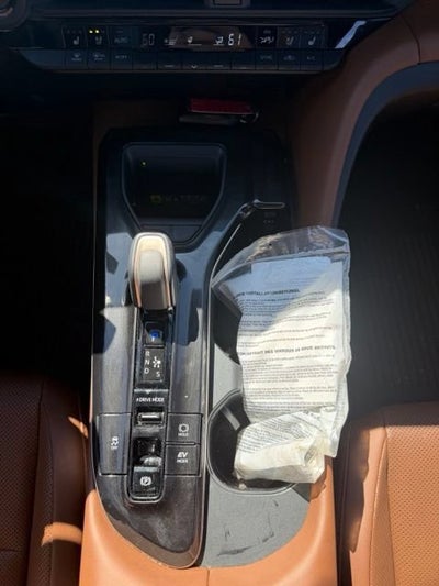 2025 Toyota Crown Signia Limited