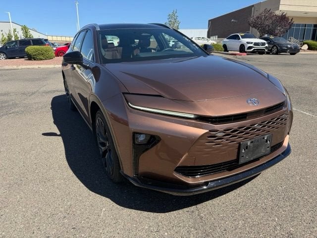2025 Toyota Crown Signia Limited