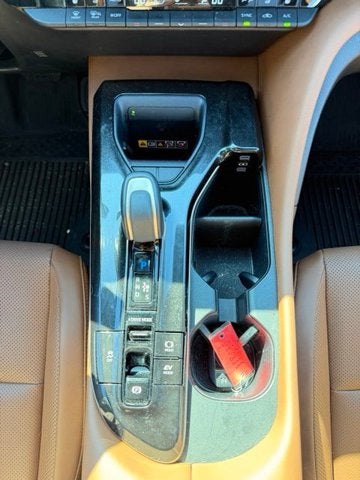 2025 Toyota Crown Signia Limited