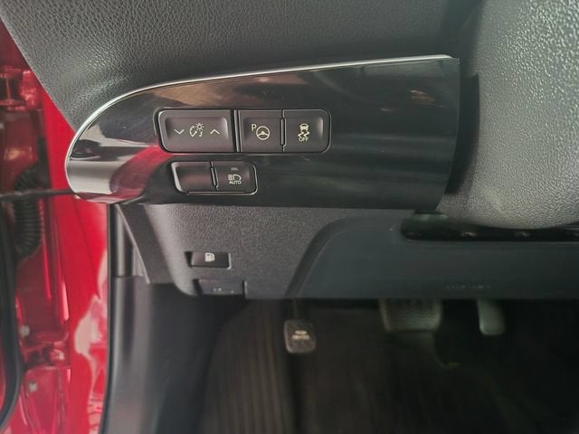 2021 Toyota Prius LE