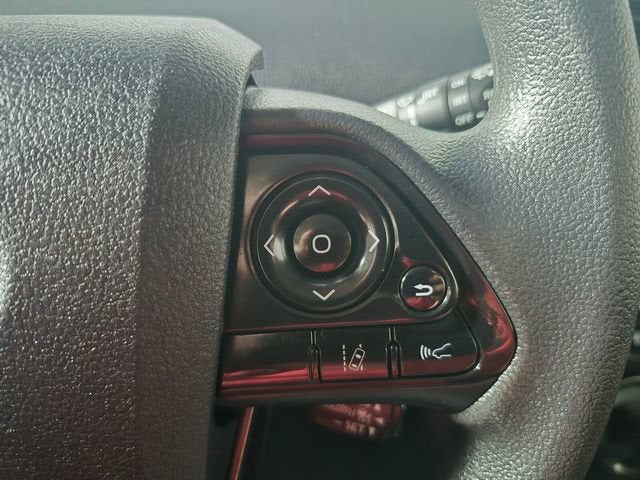 2021 Toyota Prius LE - Photo 19