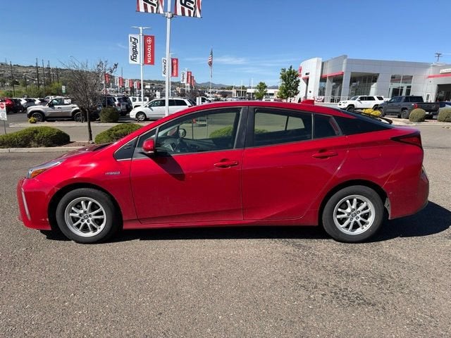 2021 Toyota Prius LE