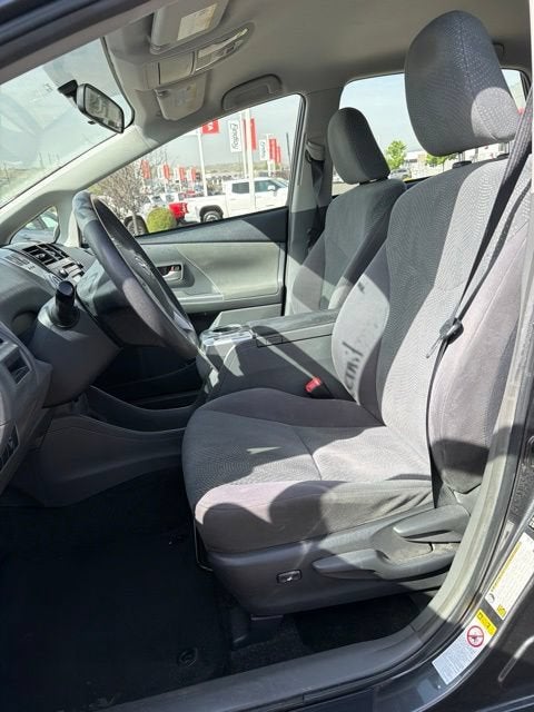 2014 Toyota Prius v Three