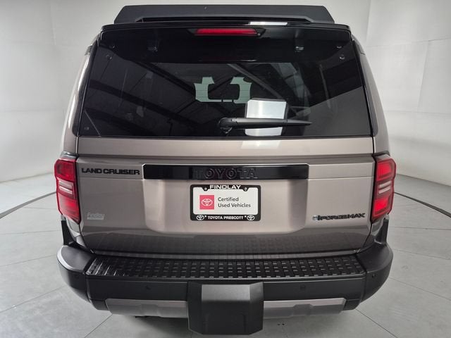 2026 Toyota Land Cruiser Base
