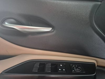 2019 Lexus ES 300h ES 300h