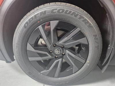 2026 Toyota C-HR SE
