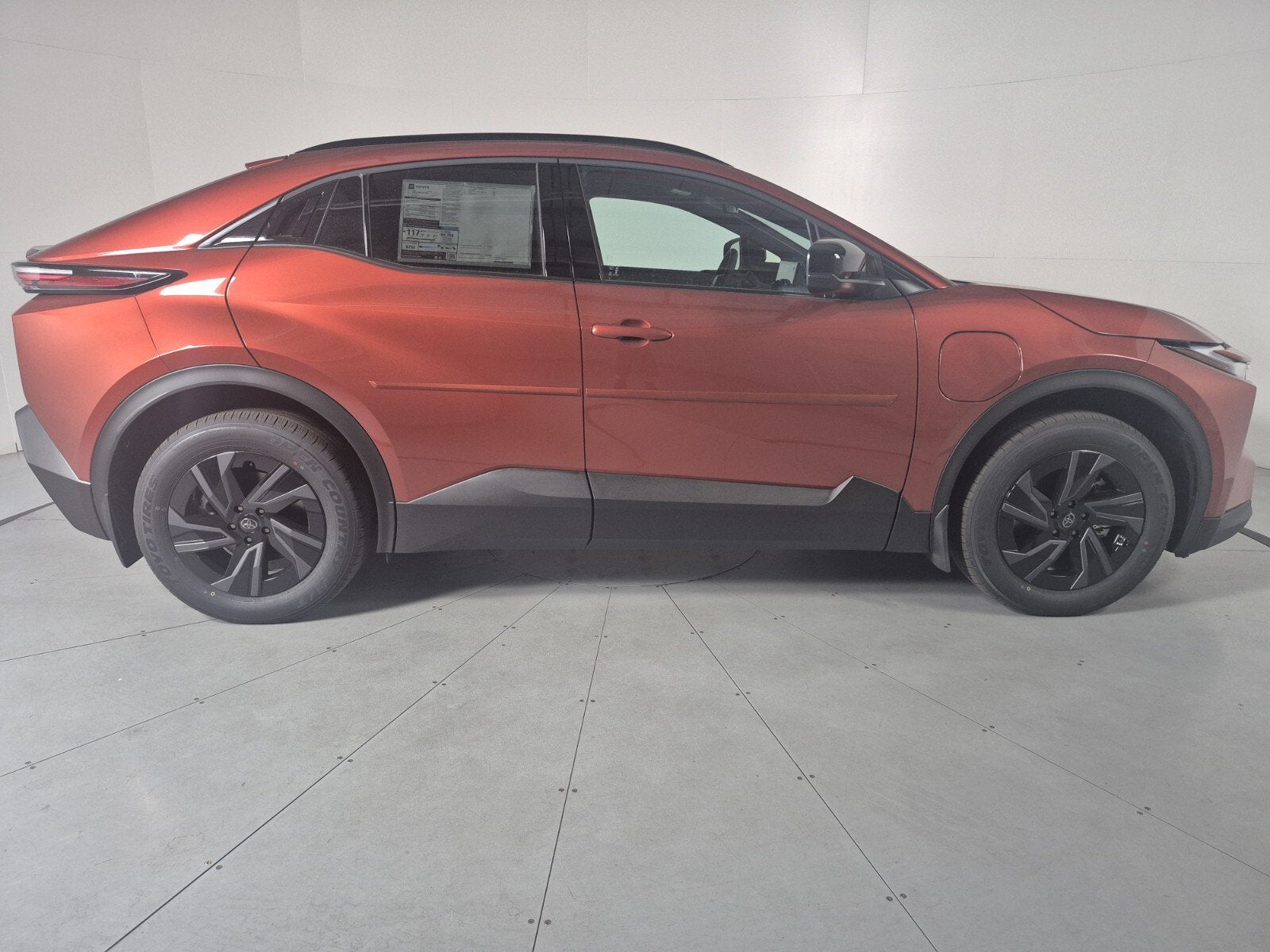 2026 Toyota C-HR SE