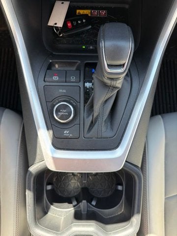 2025 Toyota RAV4 Hybrid XLE Premium