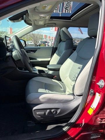 2025 Toyota RAV4 Hybrid XLE Premium
