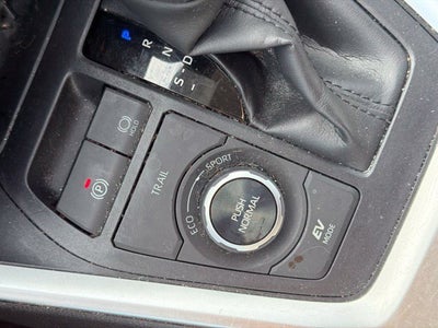 2019 Toyota RAV4 Hybrid XLE