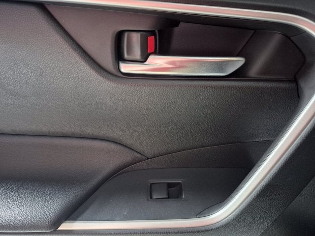 2019 Toyota RAV4 Hybrid XLE