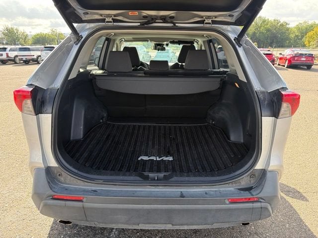 2019 Toyota RAV4 Hybrid XLE