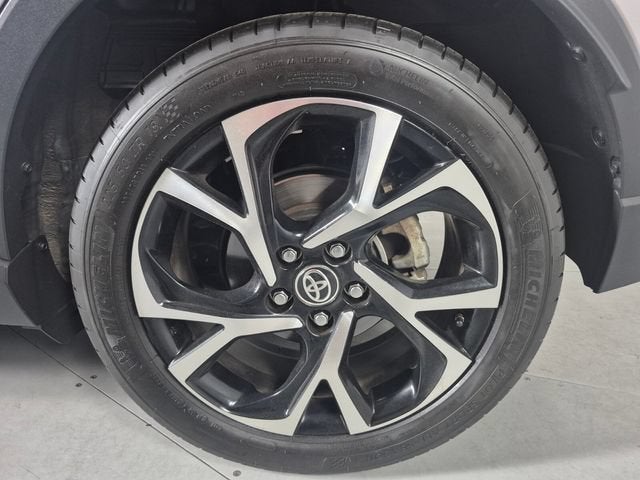 2020 Toyota C-HR XLE