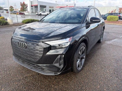 2024 Audi Q4 e-tron Premium Plus
