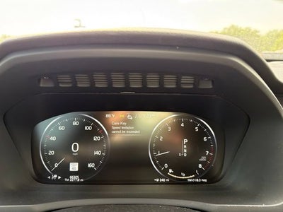 2021 Volvo XC90 Momentum