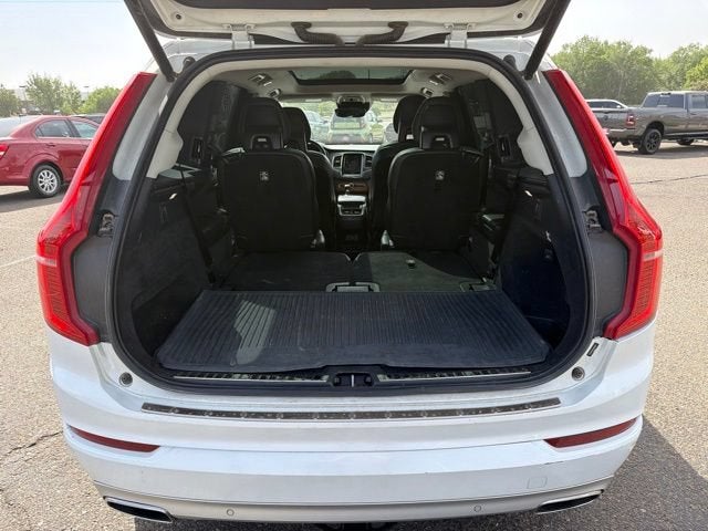 2021 Volvo XC90 Momentum