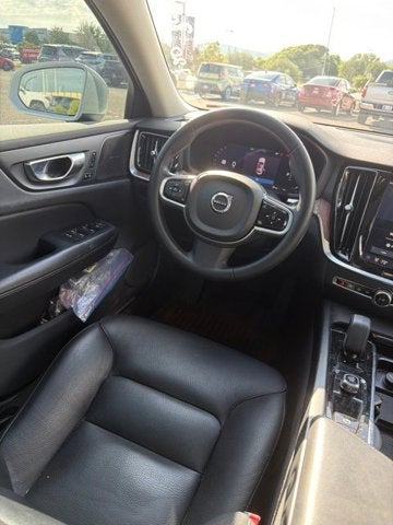 2023 Volvo V60 Cross Country Plus
