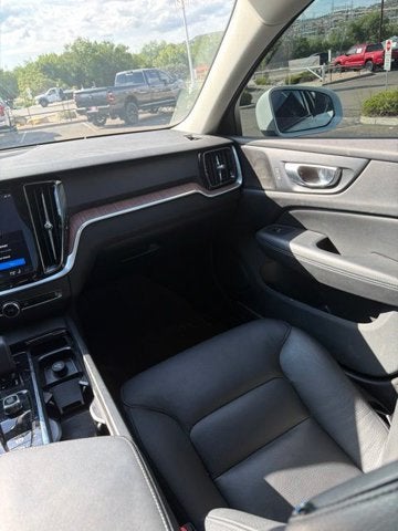 2023 Volvo V60 Cross Country Plus