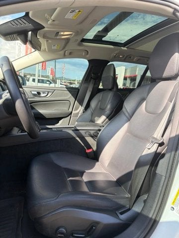 2023 Volvo V60 Cross Country Plus