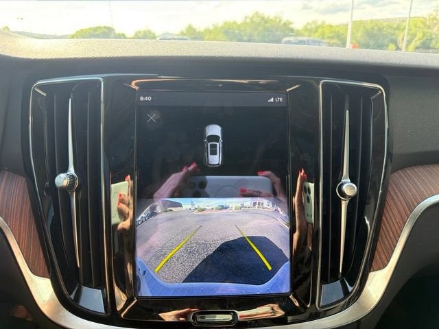 2023 Volvo V60 Cross Country Plus