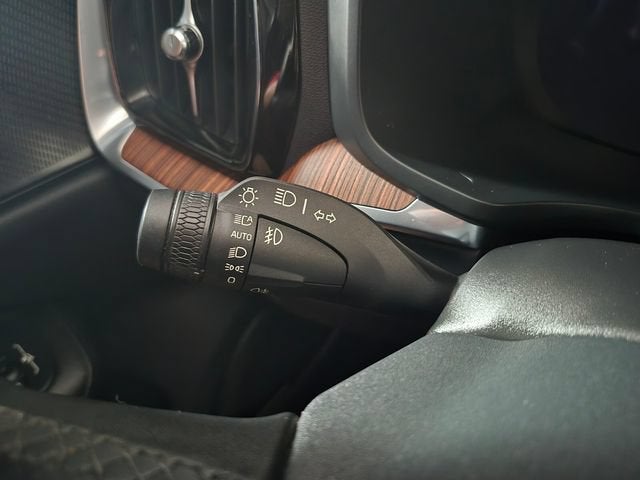 2023 Volvo V60 Cross Country Plus
