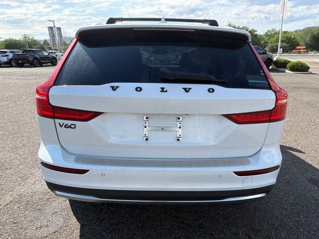 2023 Volvo V60 Cross Country Plus