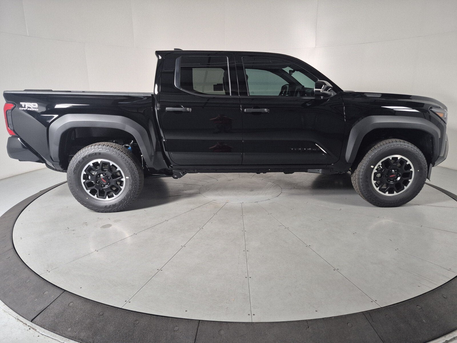 2026 Toyota Tacoma i-FORCE MAX Tacoma TRD Off-Road