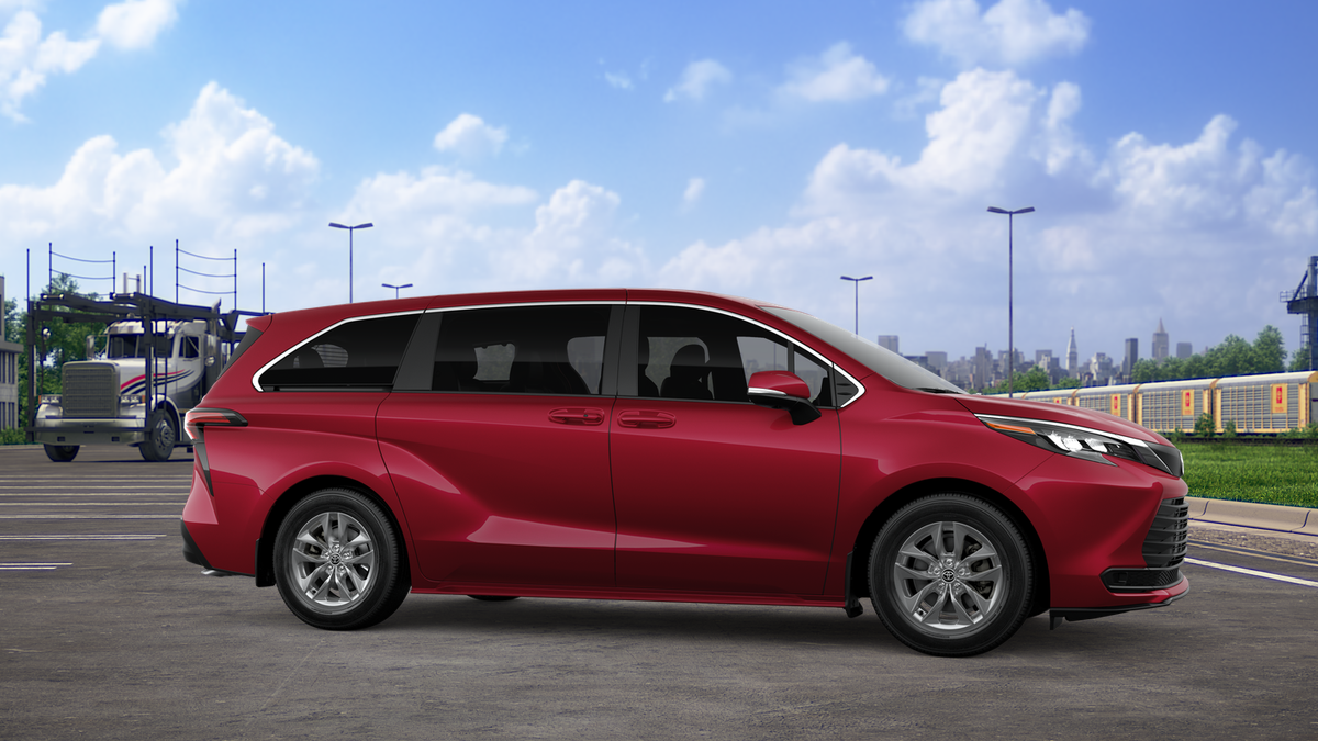 2026 Toyota Sienna LE